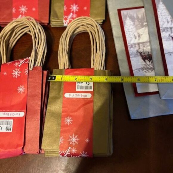 Holiday Gift Bags & Boxes Set With Santa Design & Festive Colors 52 pieces - Picture 6 of 12